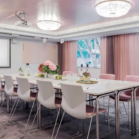 Radisson Blu Scandinavia Hotel, Hotel 4*