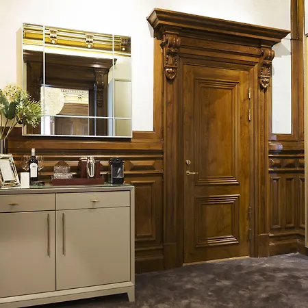 Elite Plaza Hotel