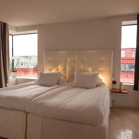Avalon Hotell 4*