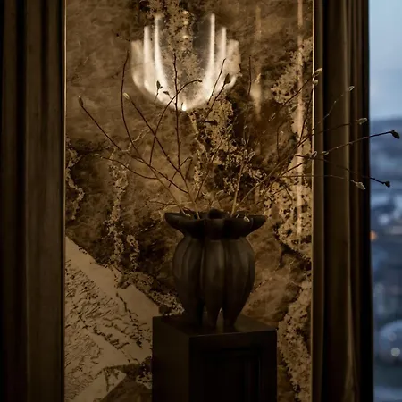 Luxury With Stunning Views *