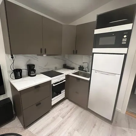 Villa Mysigt Och Fullt Möblerat Med Parkering I Hisings Kärra