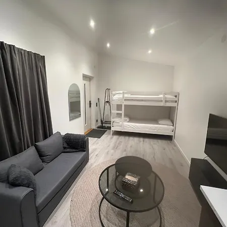 Mysigt Och Fullt Möblerat Med Parkering I Hisings Kärra Villa Göteborg