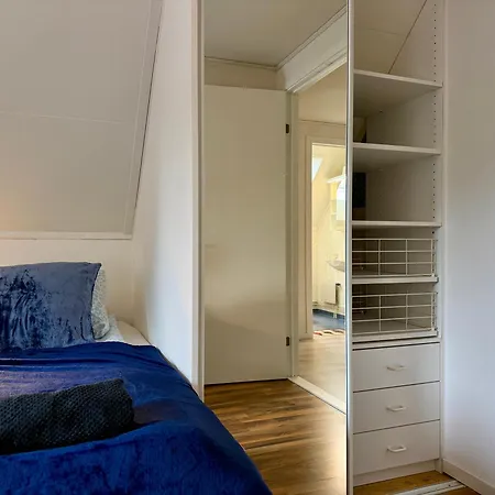 Workers With 4 Bedrooms 8 Beds And 2 Bath Near Volvo * Göteborg