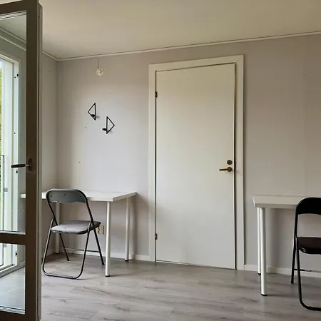 Ferienhaus Workers With 4 Bedrooms 8 Beds And 2 Bath Near Volvo Göteborg