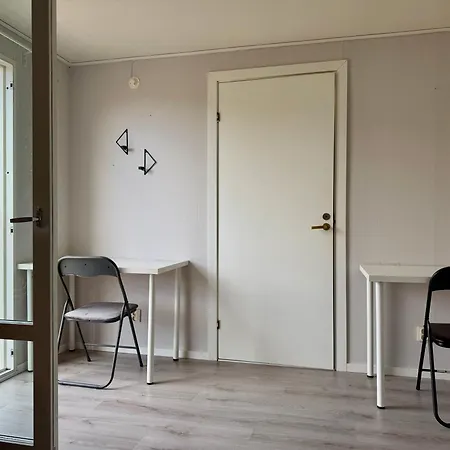 Workers With 4 Bedrooms 8 Beds And 2 Bath Near Volvo Ferienhaus Göteborg