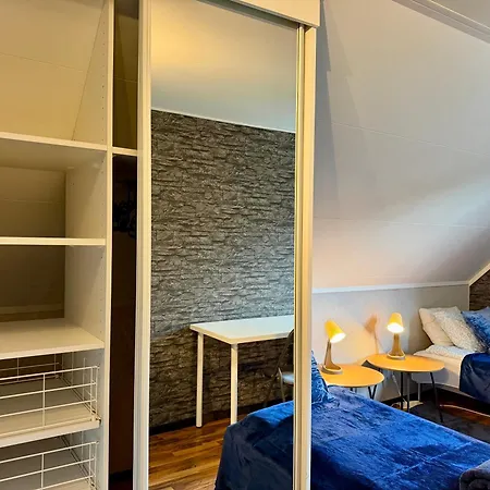 Workers With 4 Bedrooms 8 Beds And 2 Bath Near Volvo Göteborg