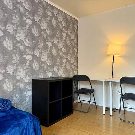 Workers With 4 Bedrooms 8 Beds And 2 Bath Near Volvo Ferienhaus Göteborg