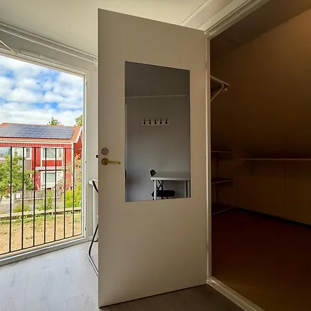 Ferienhaus Workers With 4 Bedrooms 8 Beds And 2 Bath Near Volvo *