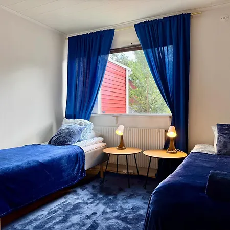 Workers With 4 Bedrooms 8 Beds And 2 Bath Near Volvo Ferienhaus Göteborg
