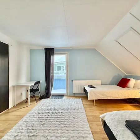 Workers Premium House With 6 Bedrooms 2 Bath And Free Parking * Göteborg