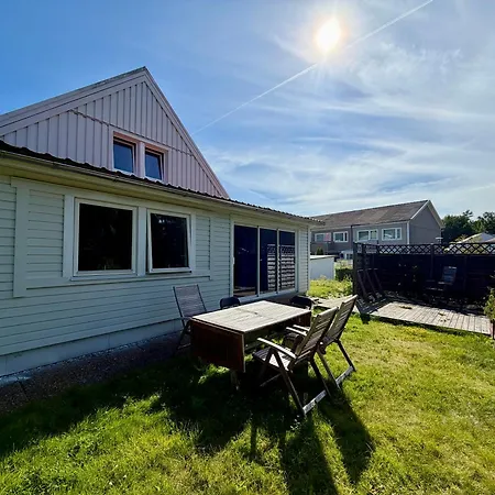 Workers Premium House With 6 Bedrooms 2 Bath And Free Parking