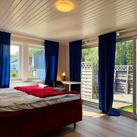 Workers Premium House With 6 Bedrooms 2 Bath And Free Parking Göteborg