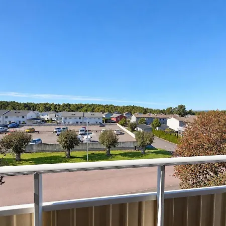 Work - 6 Single Beds - Balcony & Garage