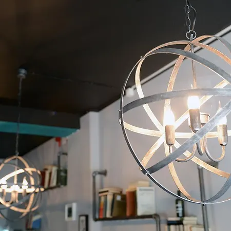 Hostel Spoton & Sportsbar