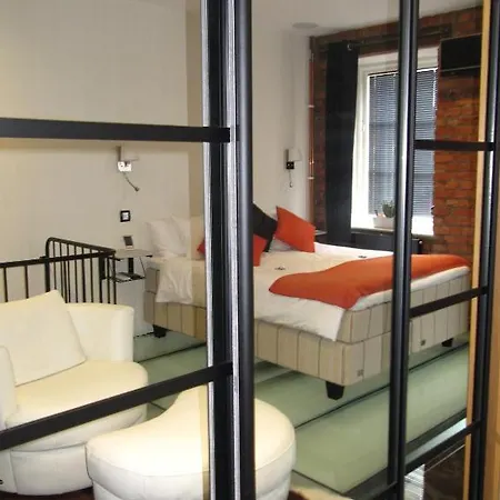 Iqsuites Отель