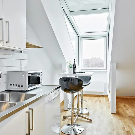 Apartment Engel