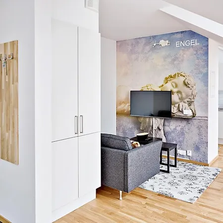 Engel Apartment
