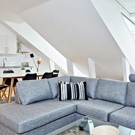 Engel Apartment