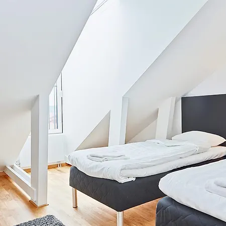 Engel Apartment *