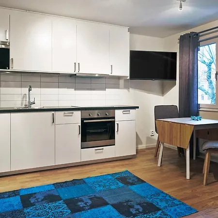 Feels Like Apartment *