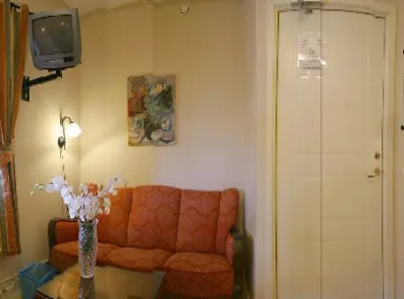 מלון Hotel Nice Bed & Breakfast