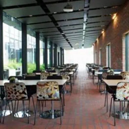 Otel Quality 11 & Eriksbergshallen 4*