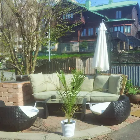 Отель Iqsuites 4*