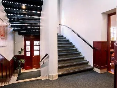 贝斯特韦斯特提得布朗兹酒店 3*