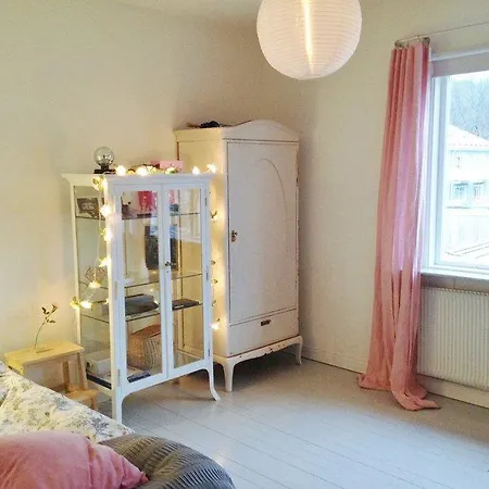 Three-bedroom In Appartement *