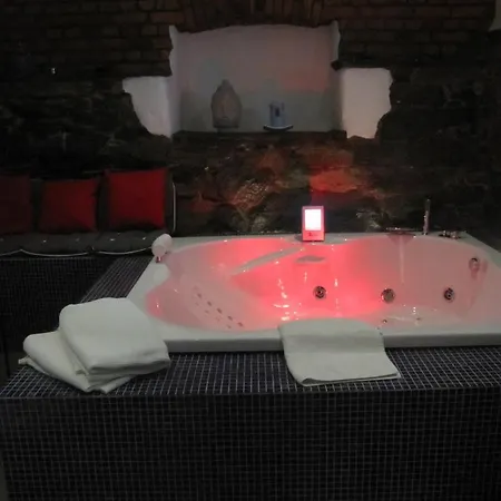 Iqsuites