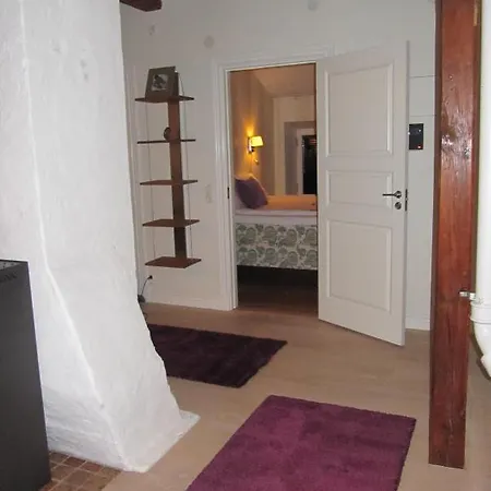 Iqsuites 4*