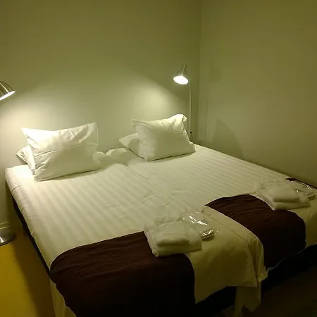 Avenyn Hostel, Former Le Mat Vandrarhem *