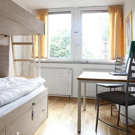Slottsskogens Hostal