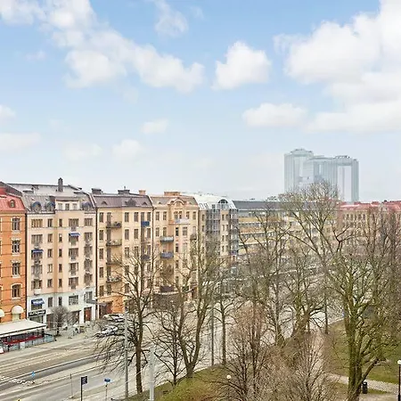 Engel Apartment