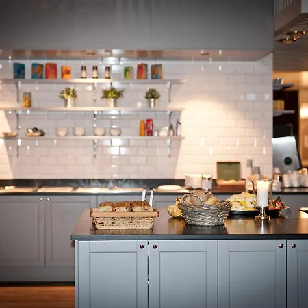 Apple & Konferens 3*