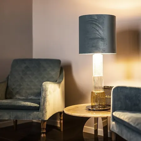 Flora Otel