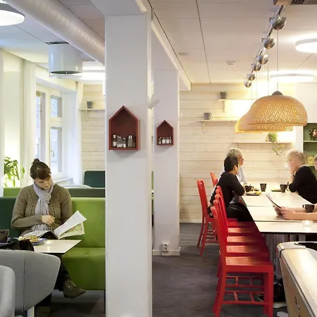 Slottsskogen Hotel 2*