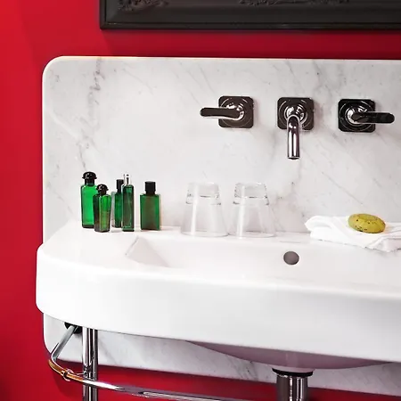 Dorsia & Restaurant 5*