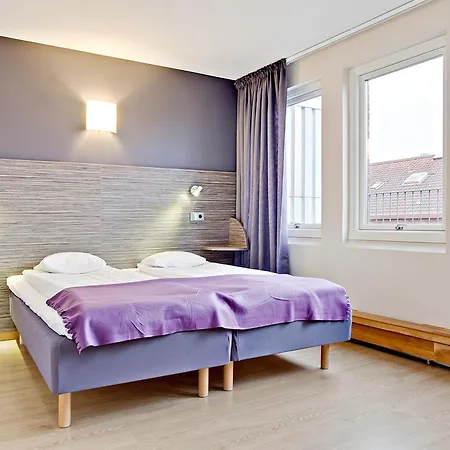 Western Arena Otel
