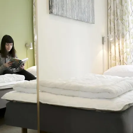 Slottsskogen Hotel 2*