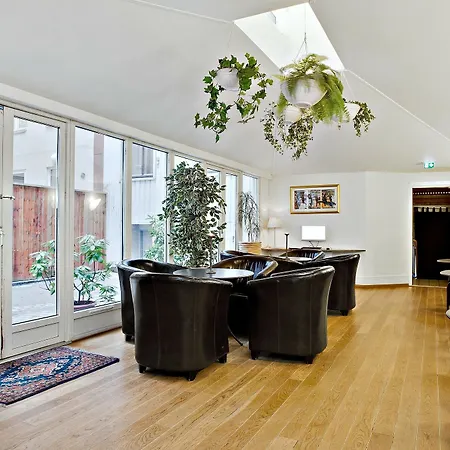 Center - Sure By Western Hotell 3*