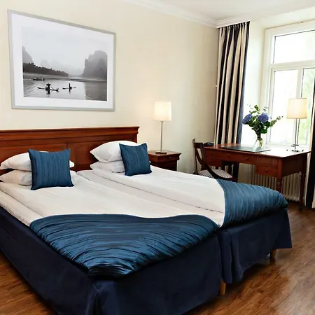 Center - Sure By Western Otel 3*