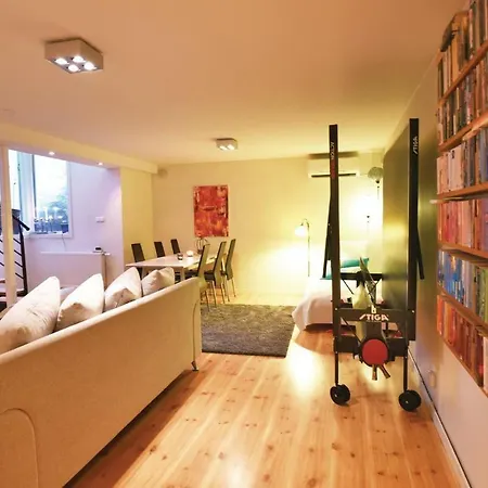 Five-bedroom Holiday In Savedalen بيت للعطل