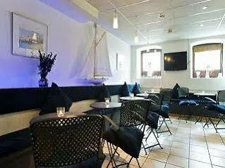 Center - Sure By Western