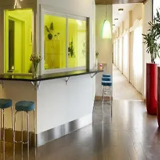 Otel Scandic Backadal 4*