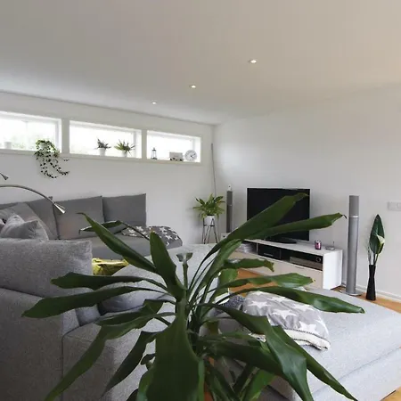 度假居 Four Bedroom Holiday In Vastra Frolunda 哥德堡