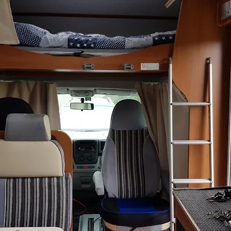 Multimedia Caravan Camping *