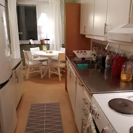 Distansgatan37 421 72 Vastra Frolunda Gasthuis *