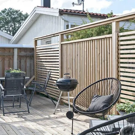 Апартаменты Small House Nearby City *