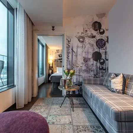 Radisson Blu Riverside 4*